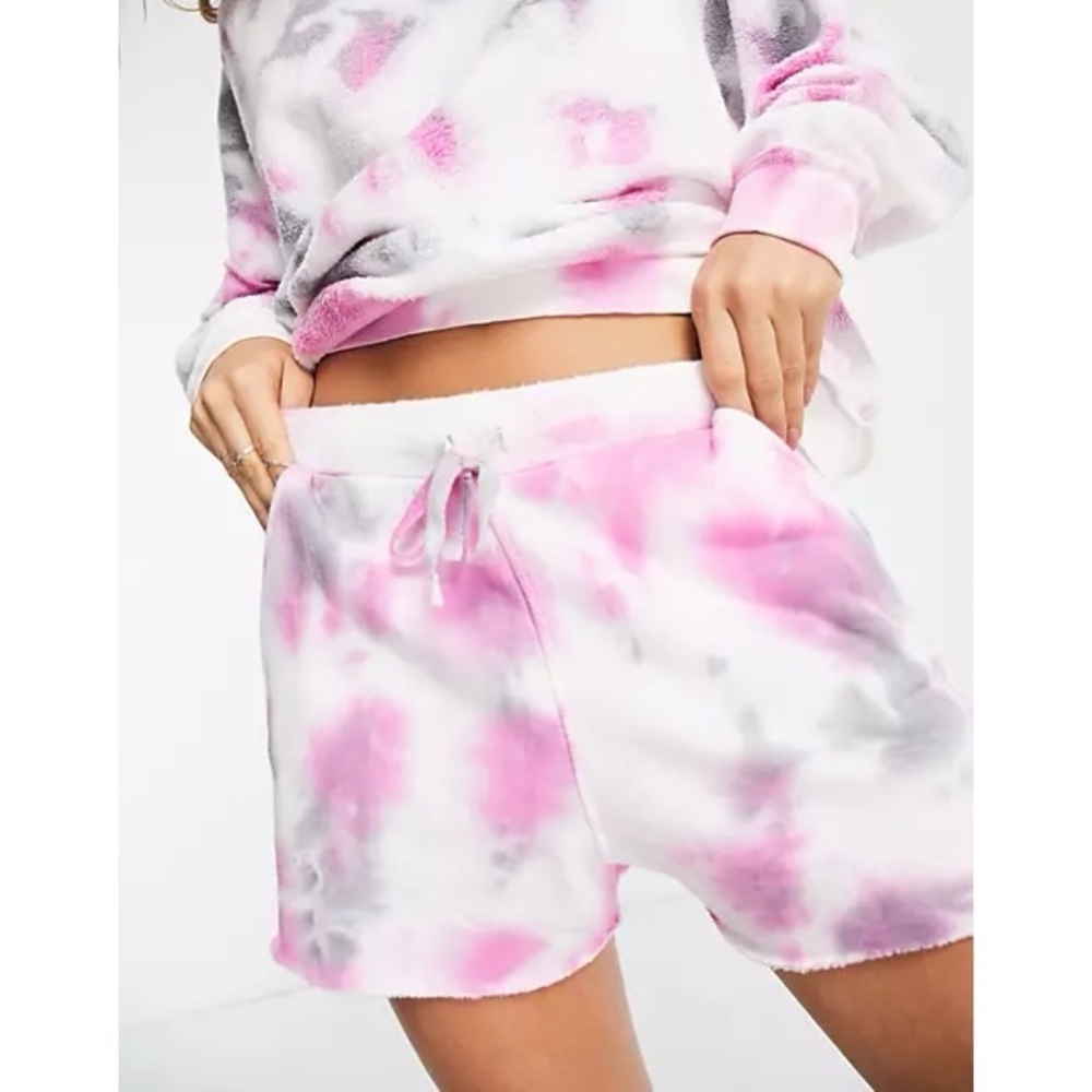 NEW Free People Kelly Fleece Lined Tie-Dye Jersey Shorts in Pink Size M